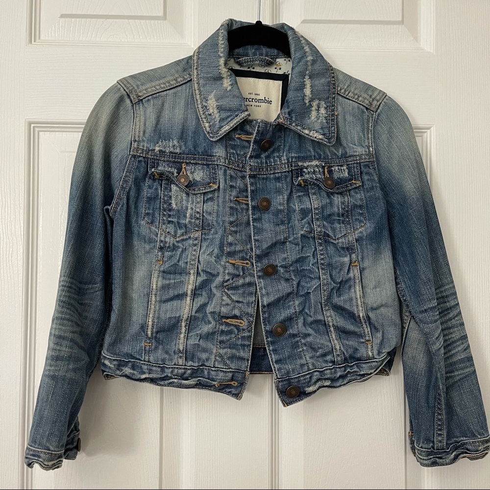 Abercrombie Distressed Cropped Denim Jacket
